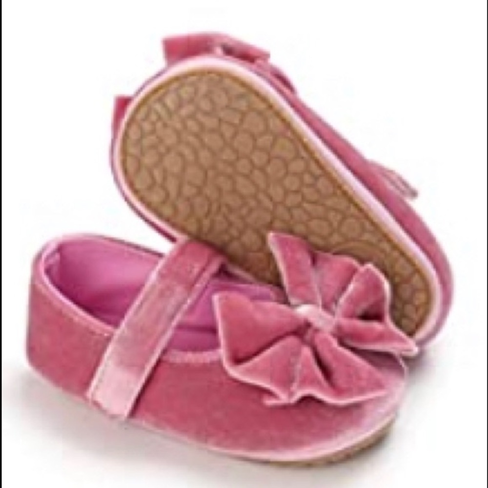 Toddler Mary Janes soft sole, bow, non slip, velvet, new/unworn, tags attached
